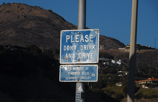 Sign saying Please Don't Drink and Drive